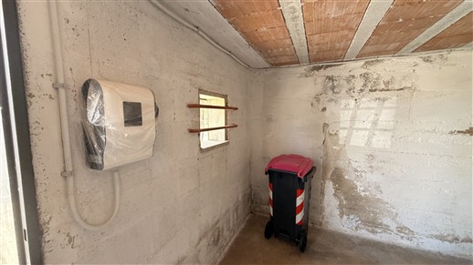 Villa Di 2 Vani, Veranda, Box. Ristrutturata, Ottimo Stato, Fotovoltaico